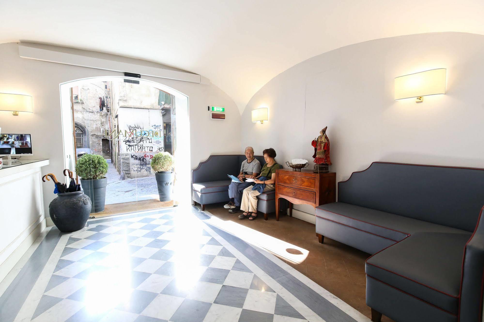 Palazzo Riario Sforza Hotel Napoli Bagian luar foto