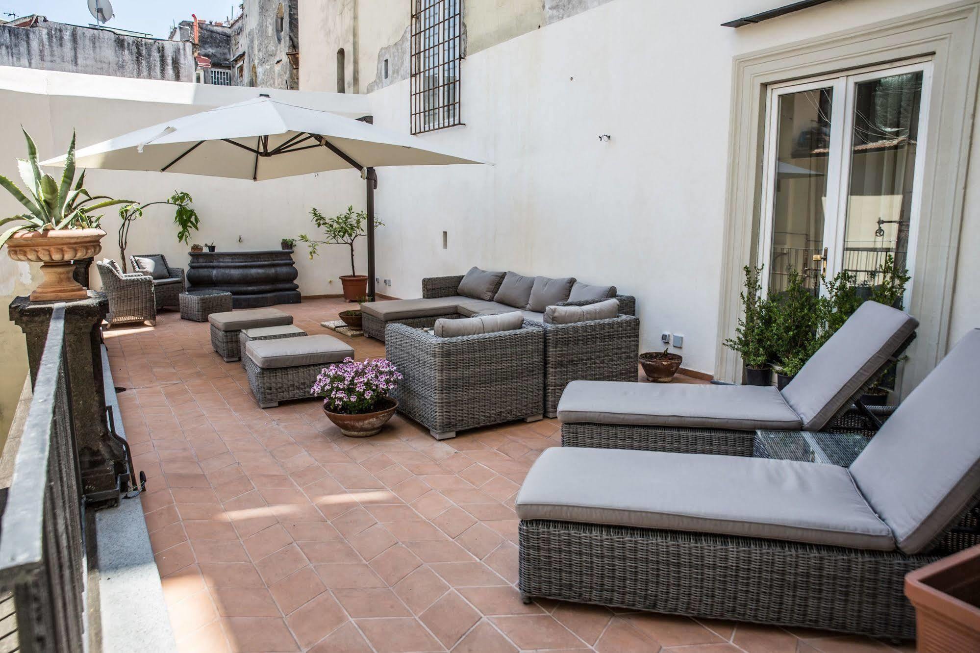 Palazzo Riario Sforza Hotel Napoli Bagian luar foto