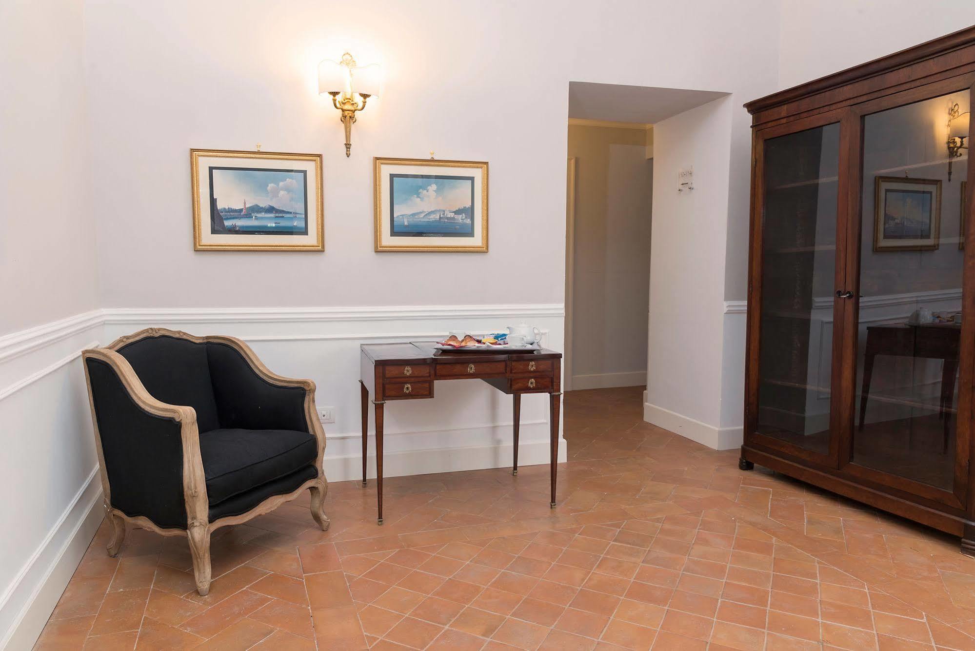 Palazzo Riario Sforza Hotel Napoli Bagian luar foto