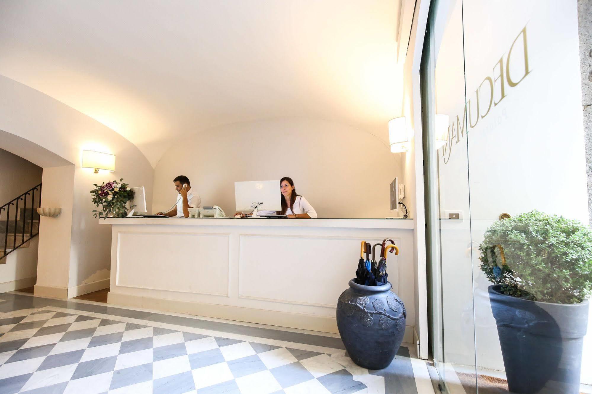 Palazzo Riario Sforza Hotel Napoli Bagian luar foto